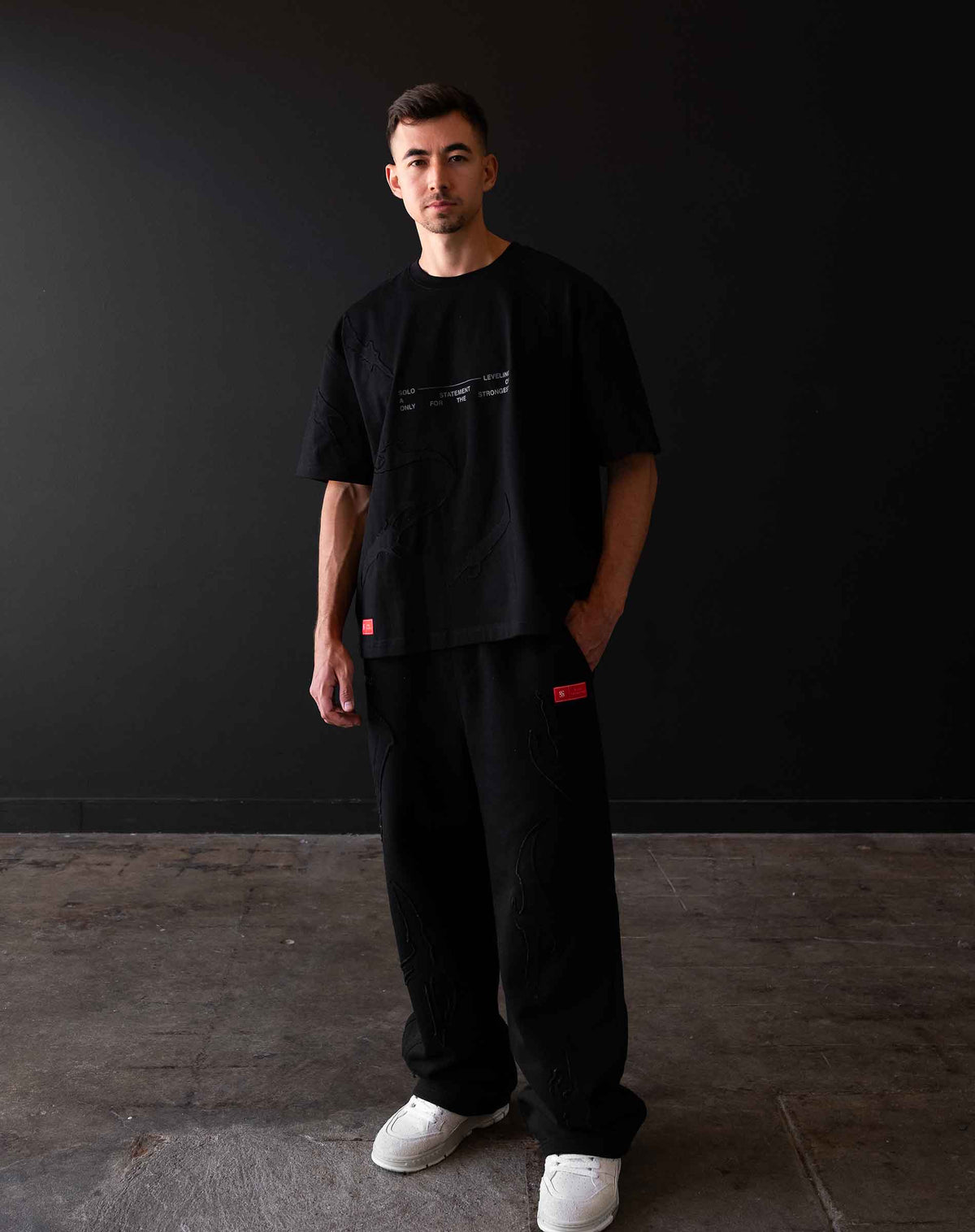 SOLO LEVELING Dagger T-Shirt Black