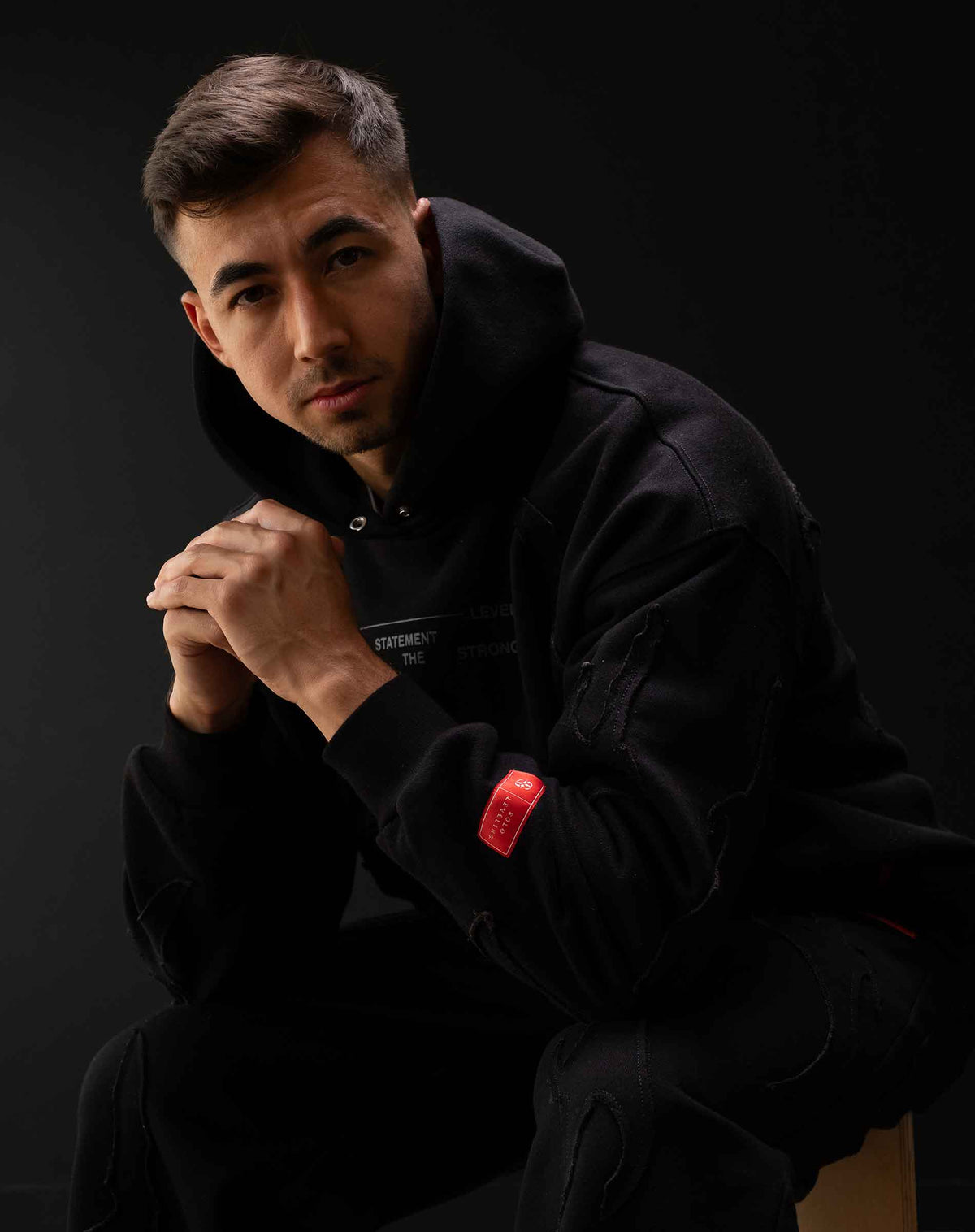 SOLO LEVELING Dagger Hoodie Black
