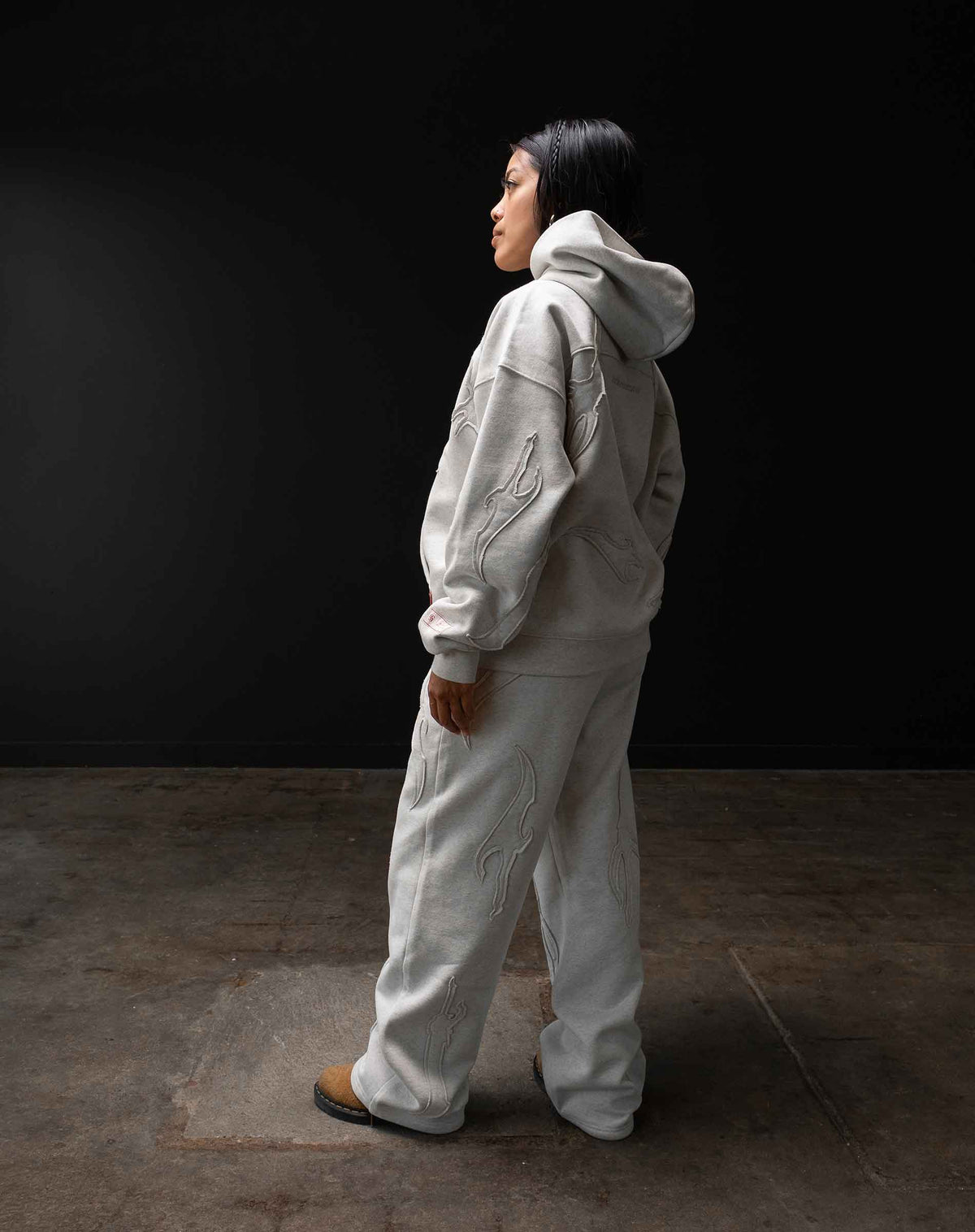 SOLO LEVELING Dagger Hoodie Heather