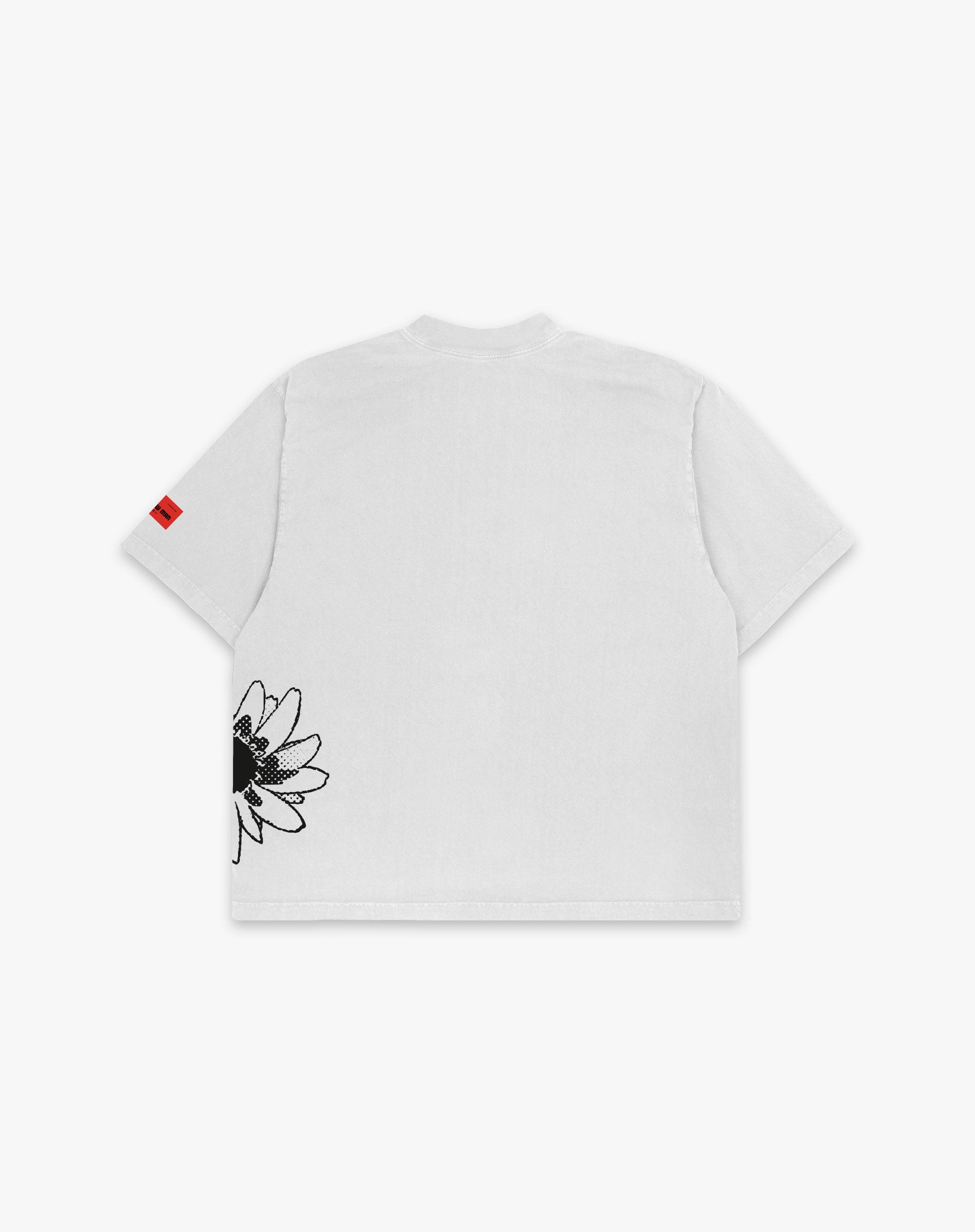 CHAINSAW MAN Flower T-Shirt – a statement of